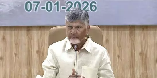 Chandrababu Appeals to Telangana: నీళ్లపై రాజకీయాలు చేయొద్దు.. తెలంగాణకు చంద్రబాబు విజ్ఞప్తి Chandrababu Appeals to Telangana: నీళ్లపై రాజకీయాలు చేయొద్దు.. తెలంగాణకు చంద్రబాబు విజ్ఞప్తి