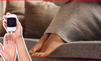 Feet Feeling Cold: మీ పాదాలు చల్లగా ఉంటున్నాయా..? అయితే అది కేవలం చలి వల్ల మాత్రమే కాదు.. కారణమిదే..