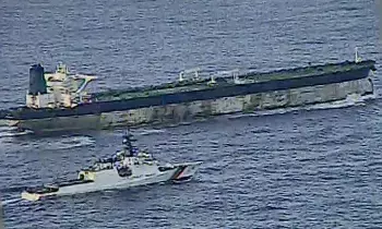 Russia Warns: వెనెజువెలా తీరంలో నౌకల స్వాధీనం: అమెరికా పడవలు ముంచేస్తాం.. రష్యా హెచ్చరిక