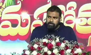 Pawan Kalyan Warning: పవన్కల్యాణ్ హెచ్చరిక: పిఠాపురంలో గొడవలు పెడితే ఏరివేస్తా! Pawan Kalyan Warning: పవన్కల్యాణ్ హెచ్చరిక: పిఠాపురంలో గొడవలు పెడితే ఏరివేస్తా!