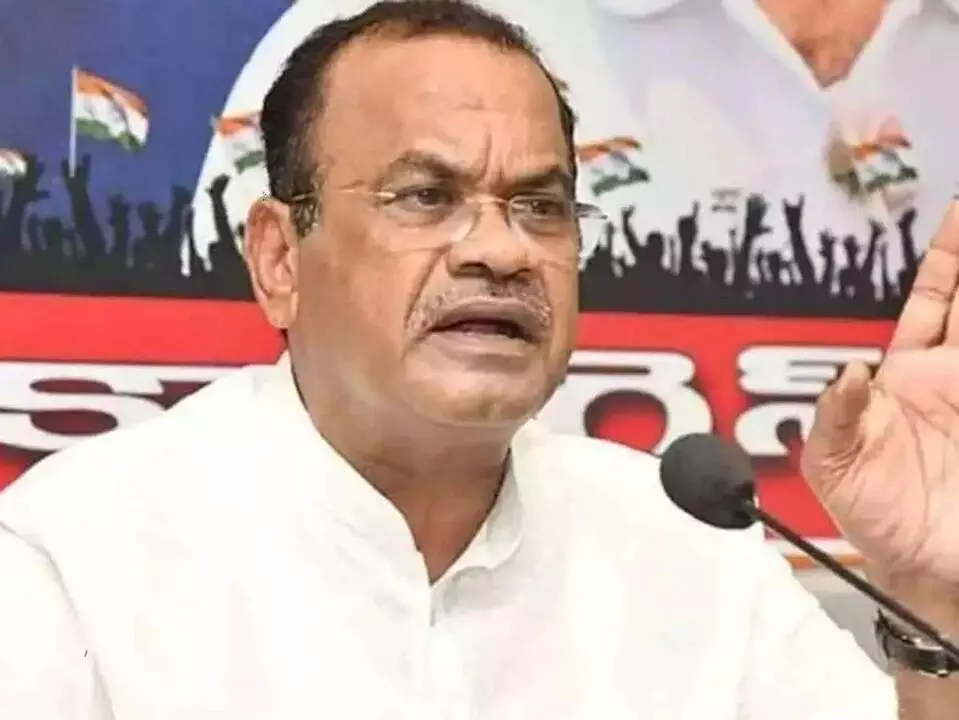 Minister Komatireddy Venkat Reddy: మహిళా ఐఏఎస్ అధికారిణిపై దుష్ప్రచారం దురదృష్టకరం: మంత్రి కోమటిరెడ్డి వెంకట్రెడ్డి Minister Komatireddy Venkat Reddy: మహిళా ఐఏఎస్ అధికారిణిపై దుష్ప్రచారం దురదృష్టకరం: మంత్రి కోమటిరెడ్డి వెంకట్రెడ్డి