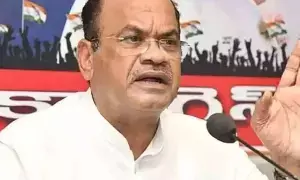 Minister Komatireddy Venkat Reddy: మహిళా ఐఏఎస్‌ అధికారిణిపై దుష్ప్రచారం దురదృష్టకరం: మంత్రి కోమటిరెడ్డి వెంకట్‌రెడ్డి