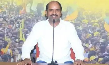 Kalichetti Appalanayudu Fire:  కలిశెట్టి అప్పలనాయుడు ఫైర్: తాడేపల్లి ప్యాలెస్ ఎప్పుడైనా మునిగిందా? బెంగళూరు ప్యాలెస్‌లో కుట్రలు పన్నుతున్నారు జగన్!