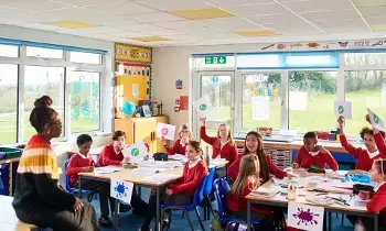 Britain: లండన్ స్కూల్‌లో తిలకం కారణంగా.. 8 ఏళ్ల హిందూ బాలుడిపై వివక్ష: స్కూల్ మారాల్సిన పరిస్థితి