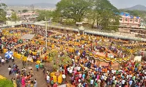 Medaram: మేడారంలో ఘనంగా మండ మెలిగే పండుగ