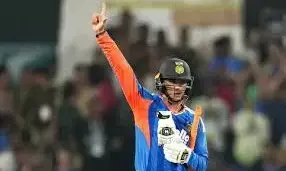 Abhishek Sharma: అభిషేక్ శర్మ సంచలనం.. టీ20 క్రికెట్లో ప్రపంచ రికార్డు బద్దలు Abhishek Sharma: అభిషేక్ శర్మ సంచలనం.. టీ20 క్రికెట్లో ప్రపంచ రికార్డు బద్దలు