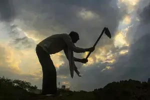 Budget 2026 : పీఎం కిసాన్ డబ్బులు డబుల్ అవుతాయా? అన్నదాతల ఆశలు నెరవేరేనా? Budget 2026 : పీఎం కిసాన్ డబ్బులు డబుల్ అవుతాయా? అన్నదాతల ఆశలు నెరవేరేనా?