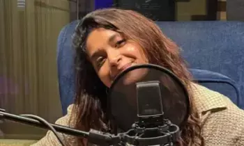 Actress Keerthy Suresh: డబ్బింగ్ స్టూడియోలో కీర్తి సురేశ్ రికార్డు.. ఏకంగా 9 గంటల పాటు చెప్పిన మహానటి.. Actress Keerthy Suresh: డబ్బింగ్ స్టూడియోలో కీర్తి సురేశ్ రికార్డు.. ఏకంగా 9 గంటల పాటు చెప్పిన మహానటి..