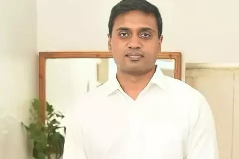 ED Grills YSRCP MP Mithun Reddy: వైకాపా ఎంపీ మిథున్రెడ్డికి ఈడీ ప్రశ్నల వర్షం: రూ.100 కోట్లు ఎందుకు సమకూర్చారు? ED Grills YSRCP MP Mithun Reddy: వైకాపా ఎంపీ మిథున్రెడ్డికి ఈడీ ప్రశ్నల వర్షం: రూ.100 కోట్లు ఎందుకు సమకూర్చారు?