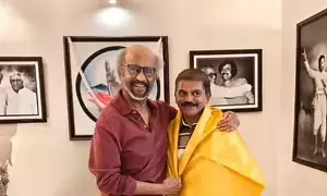 రియల్ హీరో.. 5 రూపాయలకే పరోటా వేస్తున్న అభిమానికి రజనీకాంత్ గోల్డెన్ గిఫ్ట్