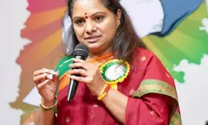 Kavitha’s Sharp Remarks: సీఎం రేవంత్‌కు సంతోష్‌రావు గూఢచారి: కవిత ఘాటు వ్యాఖ్యలు