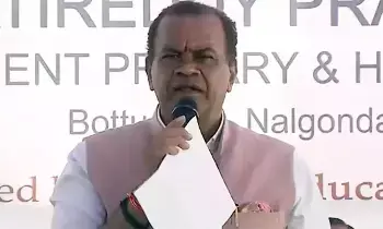 Minister Komatireddy Venkat Reddy: కార్పొరేట్ స్కూళ్లు మూసేస్తా... విద్యాశాఖ మంత్రినైతే ఆదేశాలు జారీ చేస్తా: మంత్రి కోమటిరెడ్డి వెంకట్‌రెడ్డి