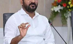 CM Revanth Reddy’s Goal: సీఎం రేవంత్ రెడ్డి లక్ష్యం: అన్ని మున్సిపల్ కార్పొరేషన్లలో కాంగ్రెస్ గెలుచుకునే లక్ష్యంతో.. ప్రత్యేక వ్యూహంతో ప్రచారం CM Revanth Reddy’s Goal: సీఎం రేవంత్ రెడ్డి లక్ష్యం: అన్ని మున్సిపల్ కార్పొరేషన్లలో కాంగ్రెస్ గెలుచుకునే లక్ష్యంతో.. ప్రత్యేక వ్యూహంతో ప్రచారం