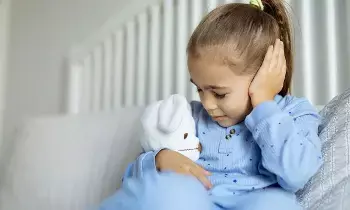 Pouring Oil into Children’s Ears: పిల్లల చెవిలో నూనె వేస్తున్నారా? ఆ పొరపాటు చేస్తే వినికిడి శక్తి పోయే ప్రమాదం..