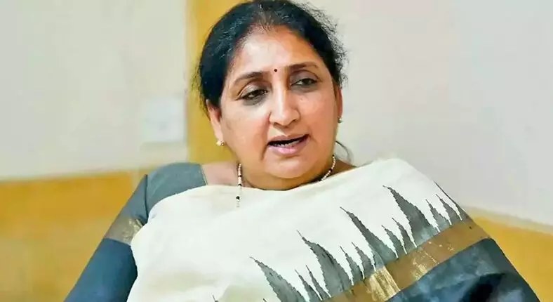 Sunetra Pawar: సునేత్రా: మహారాష్ట్రకు తొలి మహిళా ఉపముఖ్యమంత్రి! Sunetra Pawar: సునేత్రా: మహారాష్ట్రకు తొలి మహిళా ఉపముఖ్యమంత్రి!