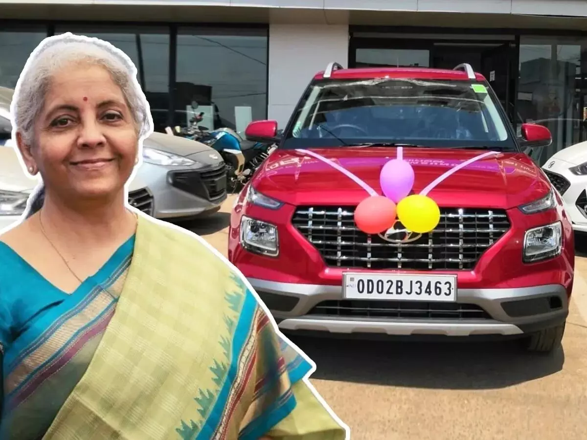 Budget 2026 : ఎలక్ట్రిక్ వాహనాలపై పన్నుల తగ్గింపు ఉండాలా? స్కోడా, ఎంజీ మోటార్స్ ఏం అడుగుతున్నాయి? Budget 2026 : ఎలక్ట్రిక్ వాహనాలపై పన్నుల తగ్గింపు ఉండాలా? స్కోడా, ఎంజీ మోటార్స్ ఏం అడుగుతున్నాయి?