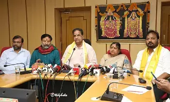 Tirumala Tirupati Devasthanams (TTD): హిందూ సమాజానికి వారు క్షమాపణ చెప్పాలి : టీటీడీ Tirumala Tirupati Devasthanams (TTD): హిందూ సమాజానికి వారు క్షమాపణ చెప్పాలి : టీటీడీ