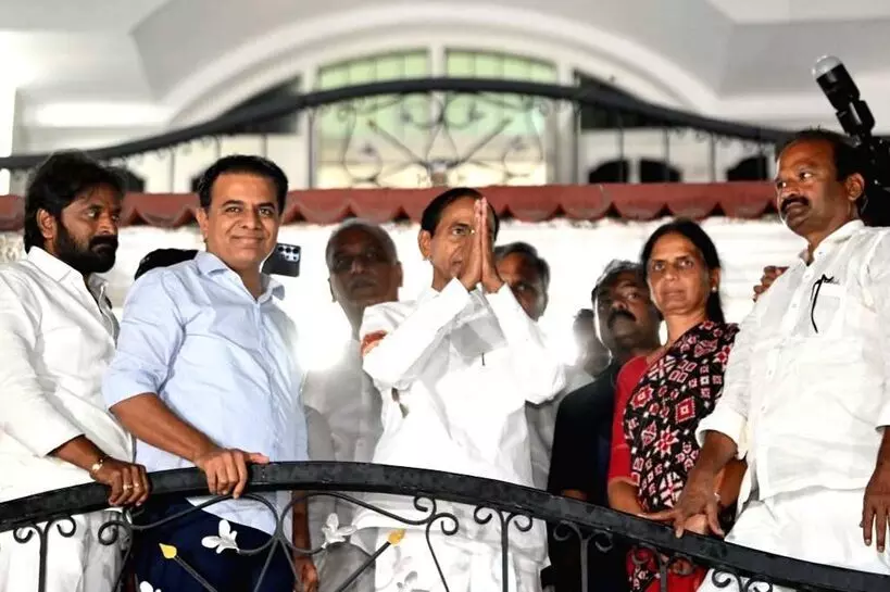 Phone Tapping Case: ఫోన్ ట్యాపింగ్ కేసు: ప్రభాకర్ రావు సర్వీస్ పొడిగింపు వెనుక కేసీఆర్ ఉద్దేశ్యం ఏమిటి?