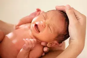 Newborn Babies Be Given a Bath: పసి పిల్లలకు స్నానం ఎప్పుడు చేయించాలి.. జాగ్రత్తలు ఇవే! Newborn Babies Be Given a Bath: పసి పిల్లలకు స్నానం ఎప్పుడు చేయించాలి.. జాగ్రత్తలు ఇవే!