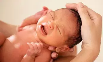 Newborn Babies Be Given a Bath: పసి పిల్లలకు స్నానం ఎప్పుడు చేయించాలి.. జాగ్రత్తలు ఇవే!