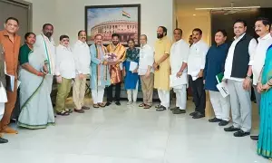 CM Revanth Reddy: మున్సిపాలిటీల్లో 90 శాతం మనవే.. ఘన విజయం లక్ష్యంగా ప్రచారం ఊపందుకోవాలి: సీఎం రేవంత్ రెడ్డి CM Revanth Reddy: మున్సిపాలిటీల్లో 90 శాతం మనవే.. ఘన విజయం లక్ష్యంగా ప్రచారం ఊపందుకోవాలి: సీఎం రేవంత్ రెడ్డి