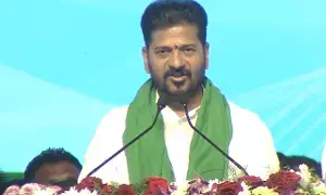 CM Revanth Reddy: ఏప్రిల్ నుంచి పేదలకు లక్షలాది ఇళ్లు: మున్సిపల్ ఎన్నికల్లో కాంగ్రెస్‌కు ఓటేయండి - సీఎం రేవంత్‌రెడ్డి