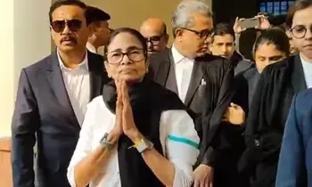 Mamata Banerjee’s Strong Arguments in Supreme Court: మమతా బెనర్జీ సుప్రీంకోర్టులో సర్పై తీవ్ర వాదనలు.. స్వయంగా పోరాడి న్యాయం కోరిన ముఖ్యమంత్రి