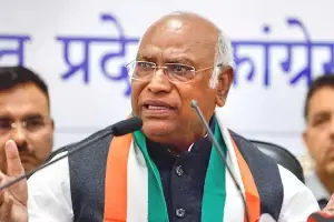 Congress Party President Mallikarjuna Kharge: అమెరికా ఒత్తిడికి భారత్ తలొగ్గిందా? కాంగ్రెస్ ప్రశ్న