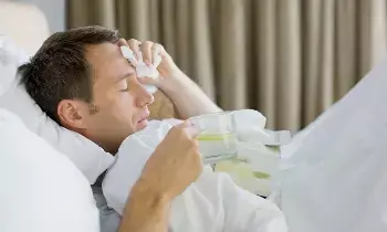 Sweating While Eating: భోజనం చేసేటప్పుడు చెమటలు పడుతున్నాయా? నిపుణులు ఏమంటున్నారో తెలుసా..?