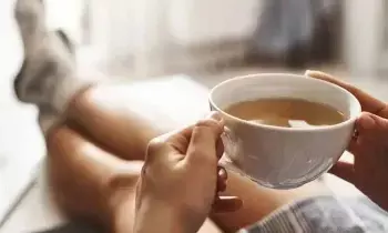 Drinking Cold Tea: కోల్డ్ టీ తాగుతున్నారా? చల్లని టీ వల్ల కలిగే లాభాలేంటి.. పొంచి ఉన్న ప్రమాదాలేంటి?