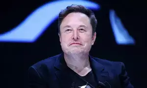 Elon Musk : మస్క్ దగ్గర ఉన్న చిల్లరతోనే చిన్న దేశాలను కొనేయొచ్చు..మరి ఆయన రేంజ్ ఏంటో అర్థమైందా?