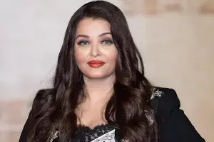 Aish Shuts Down Rumours: పుకార్లకు ఐష్  చెక్..  అభిషేక్ కు విషెస్