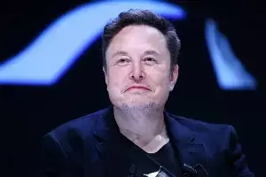 Elon Musk : మస్క్ దగ్గర ఉన్న చిల్లరతోనే చిన్న దేశాలను కొనేయొచ్చు..మరి ఆయన రేంజ్ ఏంటో అర్థమైందా?