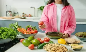 Foods Women Above 40: 40 ఏళ్లు దాటిన మహిళలు ఈ ఫుడ్ తీసుకోండి