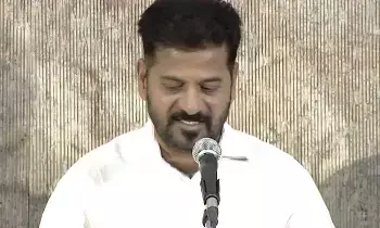 Telangana Municipal Elections:  తెలంగాణ మున్సిపల్ ఎన్నికలు: ప్రతి ఓటరూ పోలింగ్ కేంద్రానికి రావాలి.. నేతలతో సీఎం రేవంత్ రెడ్డి సమీక్ష