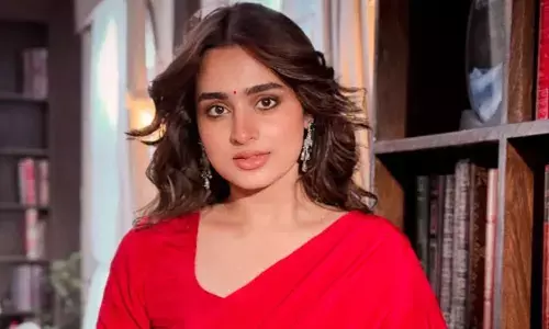 Ayesha Khan: షూటింగ్ కష్టాలను చెప్పుకున్న ఆయేషా ఖాన్: ప్రశంసల కంటే విమర్శలే ఎక్కువ!