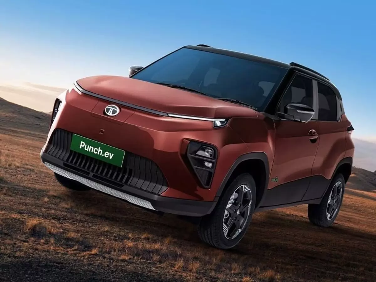 Tata Punch EV : ఒక్కసారి ఛార్జ్ చేస్తే 450 కి.మీ..సరికొత్త బ్యాటరీ ప్యాక్తో టాటా పంచ్ ఈవీ సంచలనం Tata Punch EV : ఒక్కసారి ఛార్జ్ చేస్తే 450 కి.మీ..సరికొత్త బ్యాటరీ ప్యాక్తో టాటా పంచ్ ఈవీ సంచలనం