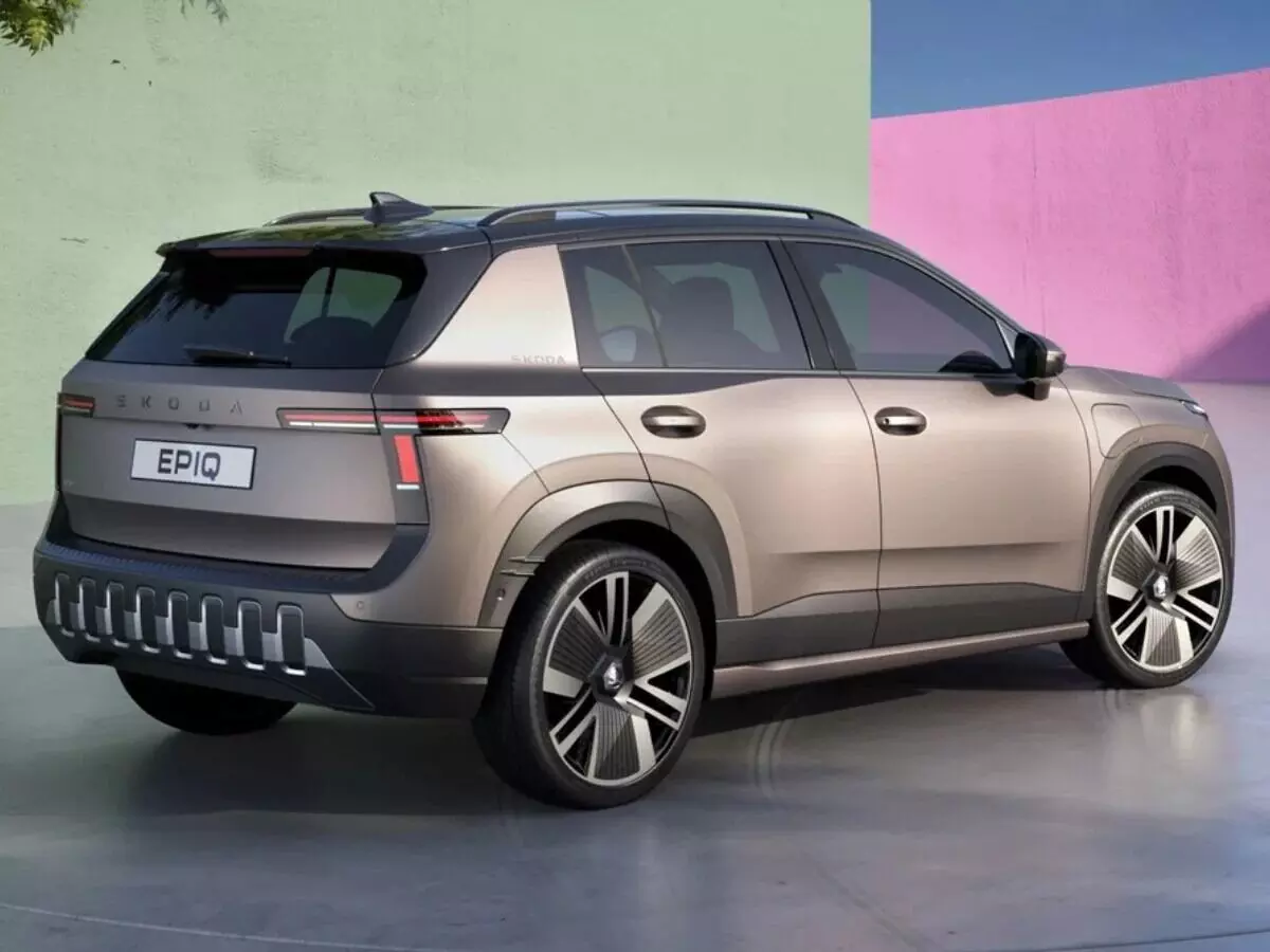 Skoda : సింగిల్ ఛార్జ్తో 425 కి.మీ ప్రయాణం..స్కోడా నుంచి కొత్త ఎలక్ట్రిక్ ఎస్యూవీ Skoda : సింగిల్ ఛార్జ్తో 425 కి.మీ ప్రయాణం..స్కోడా నుంచి కొత్త ఎలక్ట్రిక్ ఎస్యూవీ
