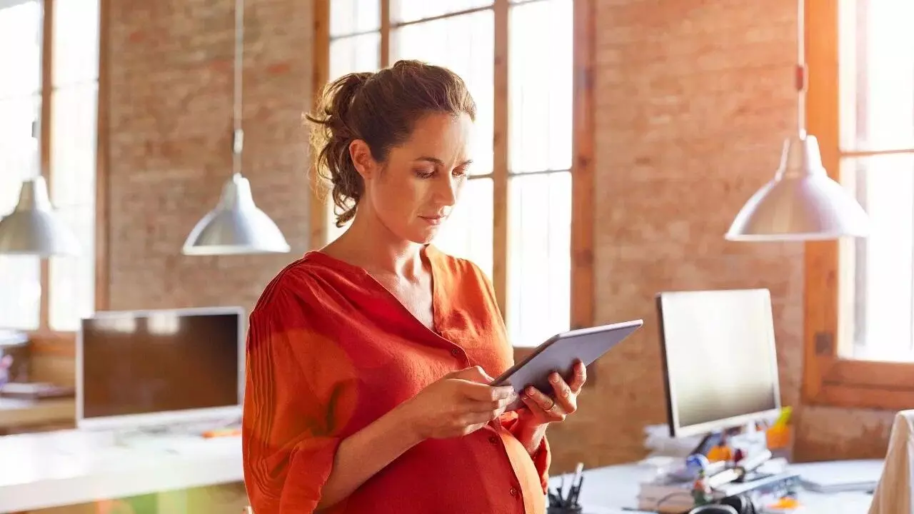 Planning Motherhood After 35: 35 దాటాక తల్లి కావాలనుకుంటున్నారా? ఈ 3 పరీక్షలు చేయించుకోకపోతే ప్రమాదమే.. Planning Motherhood After 35: 35 దాటాక తల్లి కావాలనుకుంటున్నారా? ఈ 3 పరీక్షలు చేయించుకోకపోతే ప్రమాదమే..