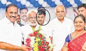 Spurious ghee supply case: సుబ్బారెడ్డి సేవలోనే చిన్నప్పన్న.. ఏపీ భవన్లో రహస్య నియామకాలు! Spurious ghee supply case: సుబ్బారెడ్డి సేవలోనే చిన్నప్పన్న.. ఏపీ భవన్లో రహస్య నియామకాలు!