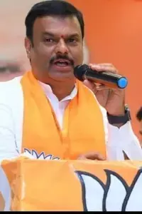 Madhav Demands Probe: మాధవ్: వైకాపా హయాంలో ఇళ్ల పట్టాలపై విచారణ జరగాలి Madhav Demands Probe: మాధవ్: వైకాపా హయాంలో ఇళ్ల పట్టాలపై విచారణ జరగాలి