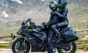 Kawasaki Ninja 1100SX  : సూపర్ బైక్ కొనాలనుకుంటున్నారా? నింజా 1100SX పై భారీ డిస్కౌంట్