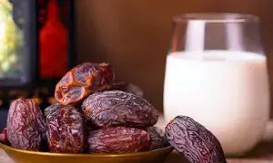 Eating Dates in the Morning: ఉదయం పూట ఖర్జూరాలు తింటే ఎన్నో ఆరోగ్య ప్రయోజనాలు Eating Dates in the Morning: ఉదయం పూట ఖర్జూరాలు తింటే ఎన్నో ఆరోగ్య ప్రయోజనాలు