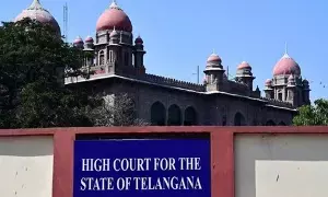 High Court: జీహెచ్‌ఎంసీ విభజనపై హైకోర్టు ఆదేశాలు: కేంద్ర, రాష్ట్రాలకు నోటీసులు
