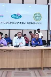 Commissioners :ప్రతి రోజూ ఇంటింటా చెత్త సేకరణ చేపడతాం