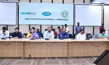 Commissioners :ప్రతి రోజూ ఇంటింటా చెత్త సేకరణ చేపడతాం