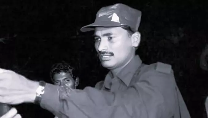 Top Maoist Leader Devji : మావోయిస్టు అగ్రనేత దేవ్జీ లొంగుబాటు: పార్టీకి భారీ ఎదురుదెబ్బ Top Maoist Leader Devji : మావోయిస్టు అగ్రనేత దేవ్జీ లొంగుబాటు: పార్టీకి భారీ ఎదురుదెబ్బ