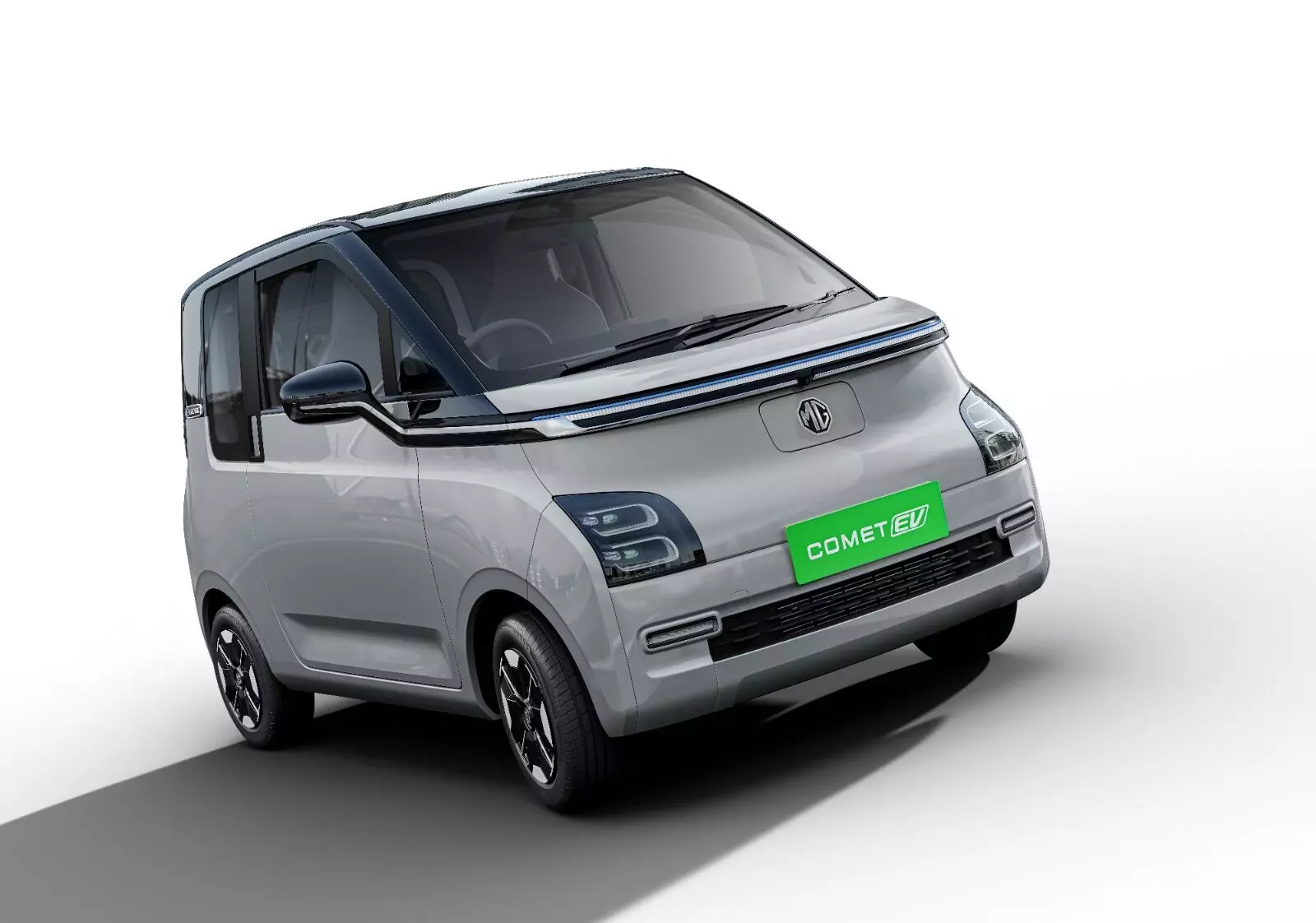 Electric Cars : భారత్లో చవకైన టాప్ 5 ఎలక్ట్రిక్ కార్లు ఇవే.. ఫుల్ ఛార్జ్ చేస్తే ఊరంతా తిరిగేయొచ్చు Electric Cars : భారత్లో చవకైన టాప్ 5 ఎలక్ట్రిక్ కార్లు ఇవే.. ఫుల్ ఛార్జ్ చేస్తే ఊరంతా తిరిగేయొచ్చు