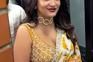 Himaja Fires Back: హిమజ ఫైర్.. నా కష్టం చూడరా? నా కారు, ఇల్లు చూసి ఏడుస్తారేంటి.. Himaja Fires Back: హిమజ ఫైర్.. నా కష్టం చూడరా? నా కారు, ఇల్లు చూసి ఏడుస్తారేంటి..