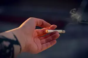 Smoking Really Reduce Stress: సిగరెట్ తాగితే ఒత్తిడి తగ్గుతుందా? ఇది నిజమా లేక భ్రమా? నిపుణులు ఏం చెబుతున్నారు..